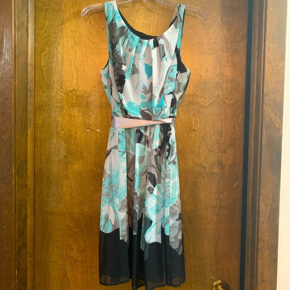NWOT Connected Apparel, Knee-Length Special Occasion Dress, Size 14 Petite